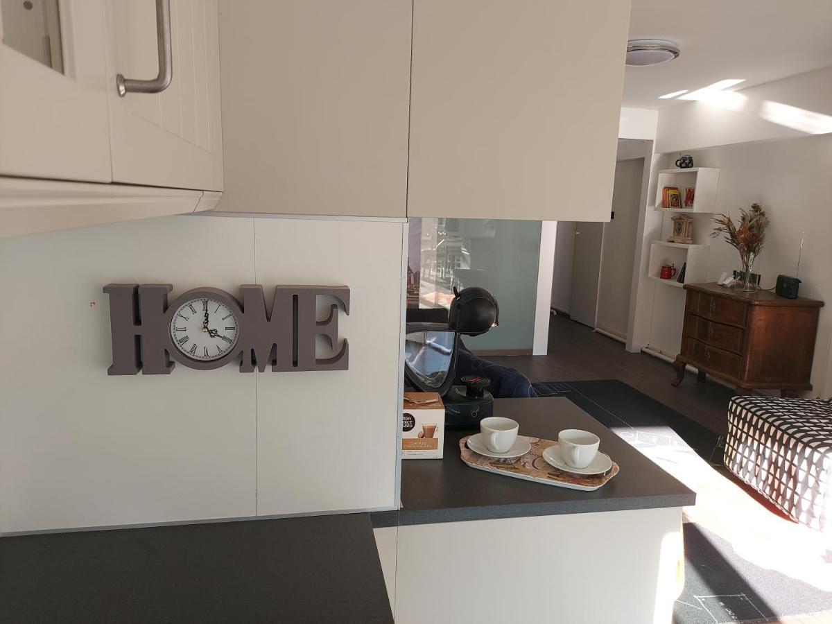 2+2Szemelyes Apartman Kerttel Szekesfehervar Exterior photo